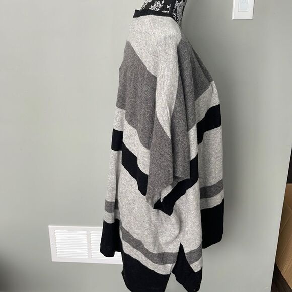 PLY Republic 100% Cashmere Wrap - Picture 2 of 5